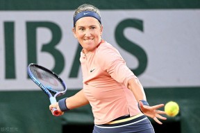 开云体育官方认证 夺冠引发热议！，阿扎伦卡在IG比赛中重要助攻赢得满堂喝彩