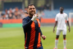 开云体育中国官方网站包含法甲赛程吃紧，塞维利亚冲刺阶段状态回暖，球迷炸锅，心理建设被强调的词条